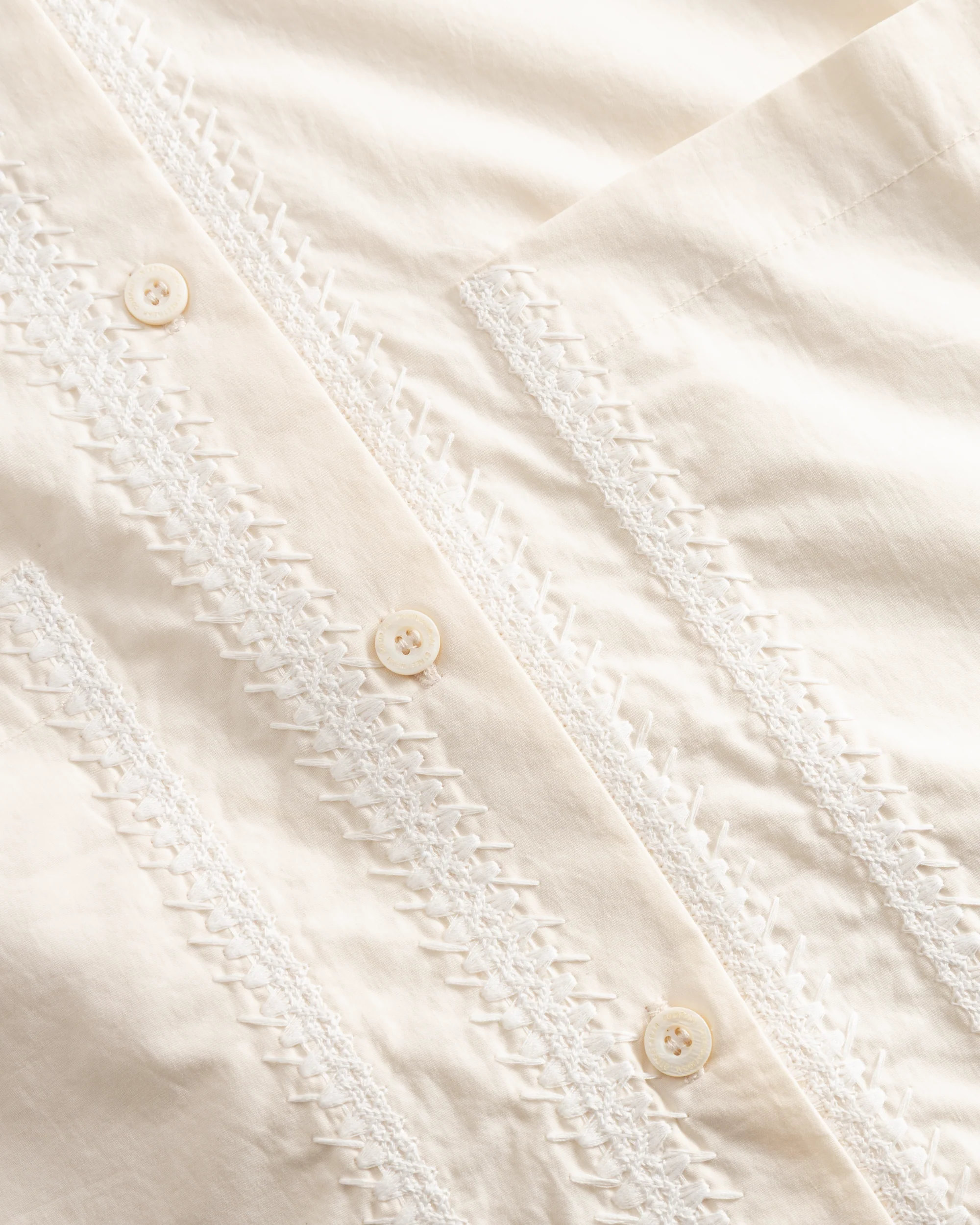 WBLuna Line Shirt - Image 8